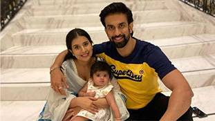 चारु असोपा ने राजीव सेन को मौका देकर वही गलती की है जो हर प्रताड़ित पत्नी करती है!