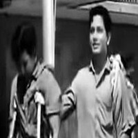 ऊंचाई ही नहीं, 1964 में राजश्री ने दोस्ती के रूप में भी बिना स्टार्स के बनाई थी एक भावुक कहानी! ऊंचाई ही नहीं, 1964 में राजश्री ने दोस्ती के रूप में भी बिना स्टार्स के बनाई थी एक भावुक कहानी!