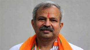 आदेश गुप्ता के इस्तीफे ने साफ़ किया, निरंतर कमल खिलाना होगा वरना पद गंवाना होगा!