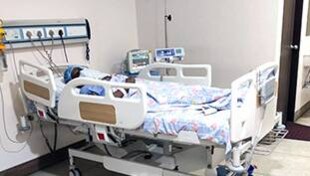 ...और अपने पिता के आंसू देख जब मैं हज़ार मौत मरा ...और अपने पिता के आंसू देख जब मैं हज़ार मौत मरा