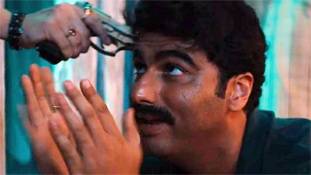 उम्मीदों पर फेल हुई अर्जुन की 'कुत्ते', आवारा कुत्तों का वीडियो साझा कर लोगों ने उड़ाया मजाक