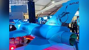 अर्जुन के रथ से लड़ाकू विमान पर महाबली हनुमान अर्जुन के रथ से लड़ाकू विमान पर महाबली हनुमान