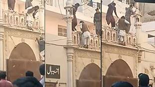 सुन्नी सुप्रीमेसी में मस्जिद तोड़ देना जायज है, भारत में कट्टरपंथियों की खामोश खुशी!