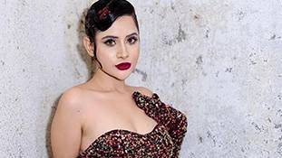 'नंगे तो सभी हैं, बस फर्क इतना है मैं कपड़ों से कुछ लोग सोच से', उर्फी से कितना सहमत हैं आप?