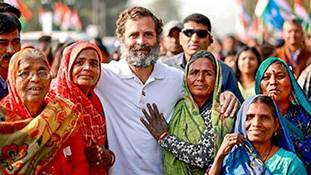 रेप वाले उटपटांग - शर्मनाक राग अलापने के पीछे कुत्सित राजनीतिक मकसद था रागा का!