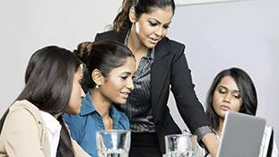 हर दिन पुरुष दिवस वाले समाज में एक दिन महिला दिवस मनाना हिपोक्रेसी ही तो है!