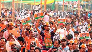 बिहार में एक बड़े चेहरे की तलाश कर रही भाजपा का इंतजार जारी है