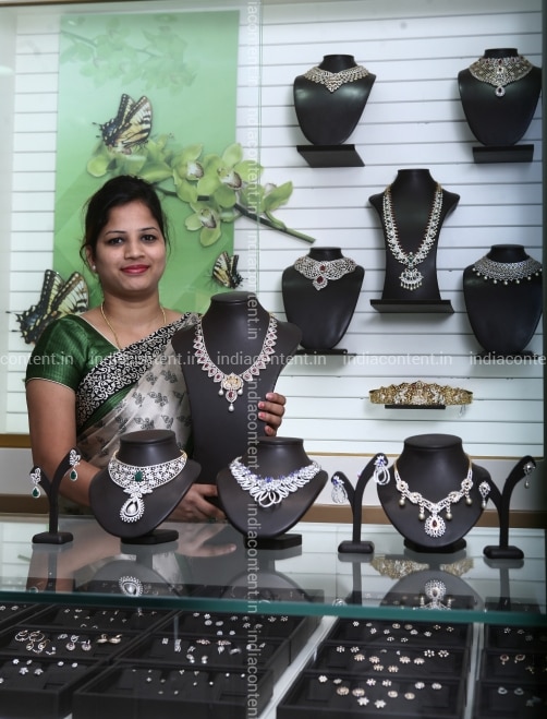 Mg Road Kirtilal Jewellers Ernakulam Kirtilal Jewellers Ernakulam