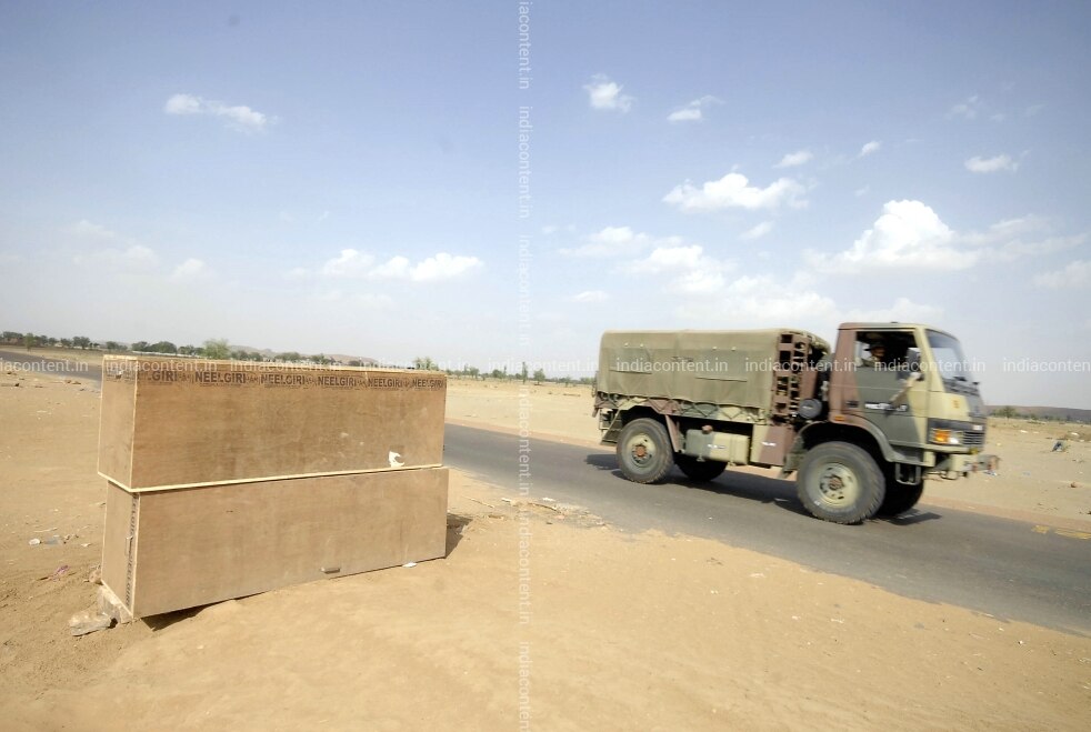 Buy Gujjar Riots Pictures Images Photos By Purushottam Diwakar News Pictures Just as the meenas are beginning to oppose kirori's dynasty politics, the gujjars express displeasure at mla murari lal meena's family politics.