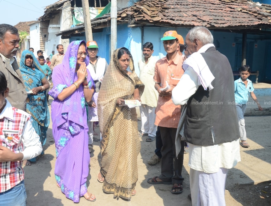 Buy Sadhna Singh Pictures Images Photos By Pankaj Tiwari News Pictures © provided by zee news. india content