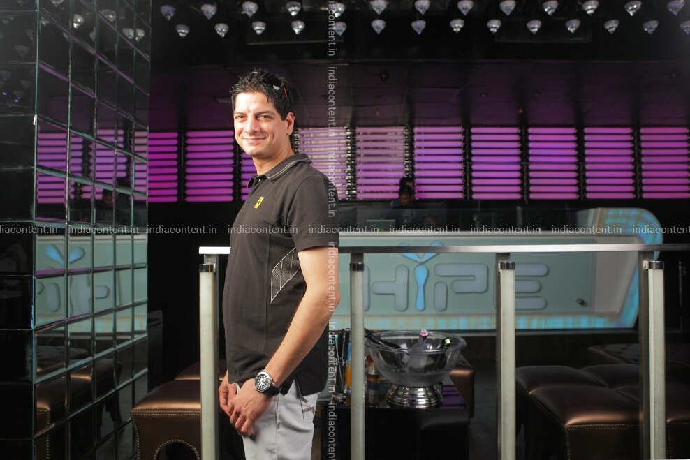 Buy Night Club Hype Pictures Images Photos By Reuben Singh Business Economy Pictures Please like karo share karo comment karo. india content