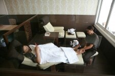 Buy A Woman Receiving Massage For Wellness And Relaxation At Rewa Escape Spa Fitness Centre In Mumbai Pictures Images Photos By Bhaskar Paul News Pictures Body spa services , premium manicures & pedicures , foot massages services.