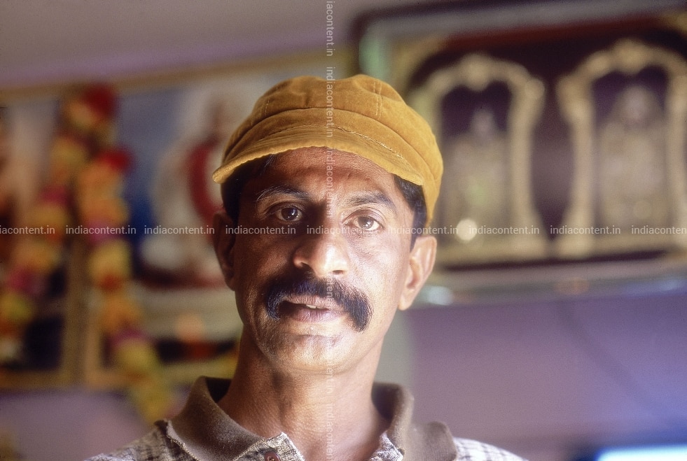 Buy ARUN GAWLI Pictures, Images, Photos By HEMANT PITHWA - Archival