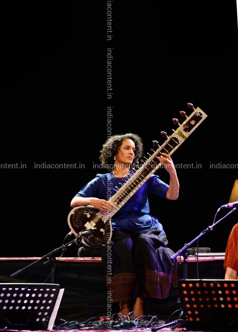 Buy Anoushka Shankar During Her Performance In Mumbai Pictures Images Photos By Milind Shelte Entertainment Pictures According to a press release, anoushka will be performing in mumbai and delhi. india content