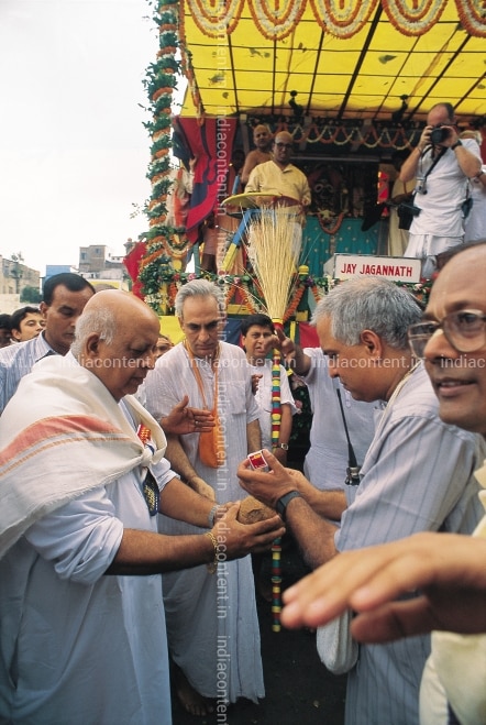 Buy Retired Indian Administrative Service Officer T N Seshan Pictures Images Photos By Bhaskar Paul Archival Pictures After independence, the indian administrative service was expected to promote national integration, from a social as well as a spatial point of view.