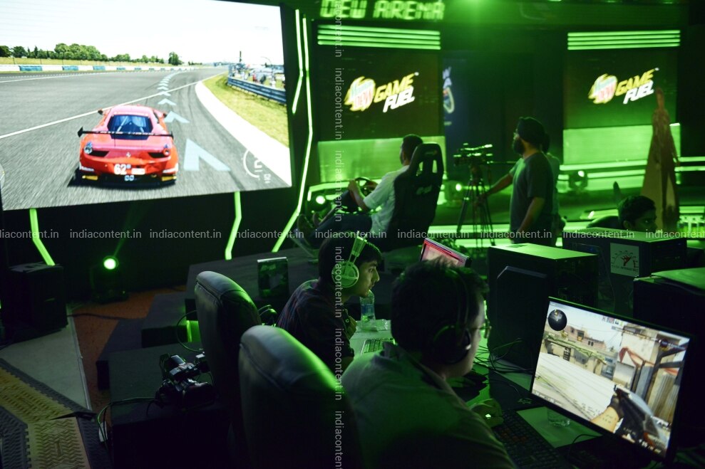 Buy GAMERS AT DEW ARENA Pictures, Images, Photos By M Zhazo News pictures