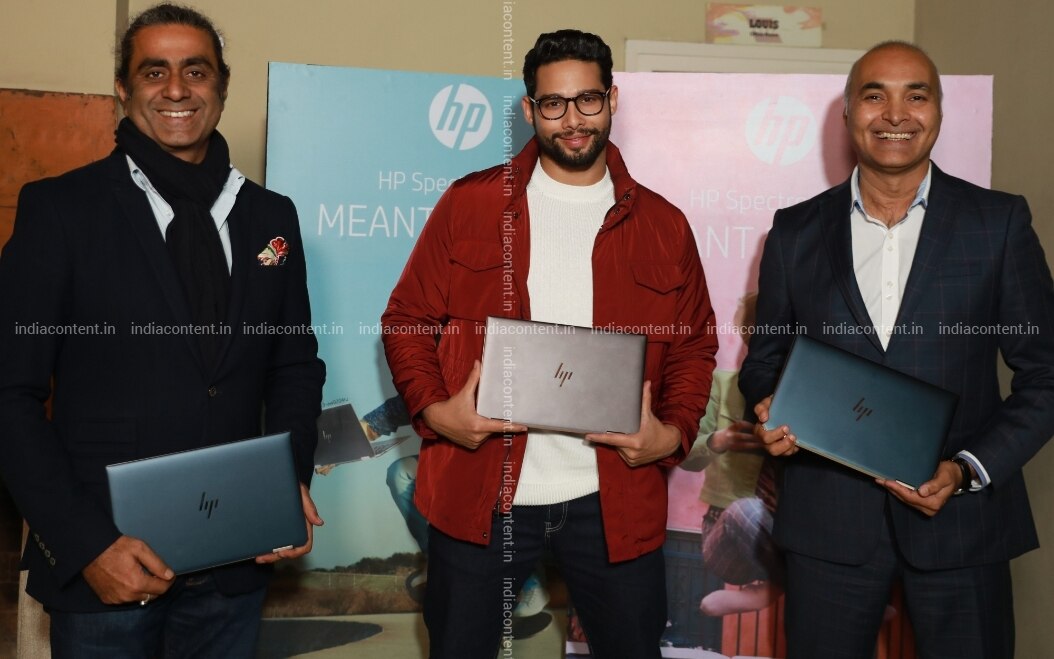 Buy L R Hp India Senior Director Personal Systems Vickram Bedi Actor Siddhant Chaturvedi And Hp Inc India Md Vinay Awasthi At The Launch Of Hp Spectre X360 13 Pictures Images Photos Vickram chaturvedi is giving his views how company & channel partners. hp inc india md vinay awasthi