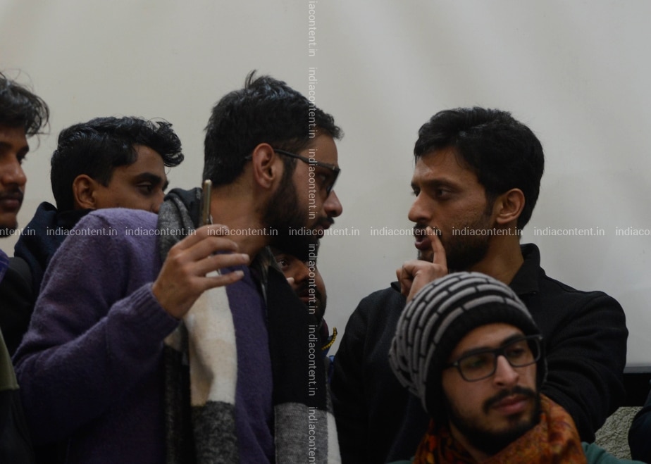 Buy Mohammed Zeeshan Ayyub And Umar Khalid Address Press Meet Pictures Images Photos By Pankaj Nangia News Pictures Watch mohammed zeeshan ayyub movie trailers, interviews and lot more only at bollywood hungama. mohammed zeeshan ayyub and umar khalid