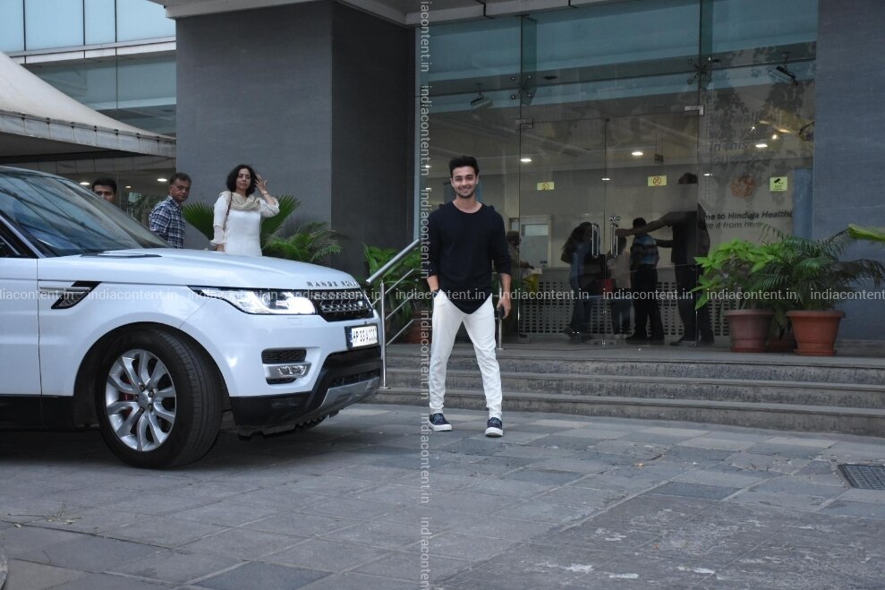 Buy Mumbai Actor Aayush Sharma S Parents Sunita Sharma And Anil Sharma Arrive To Meet Their Daughter In Law Wife Arpita Sharma Who Recently Gave Birth To Baby Girl Ayat Sharma In Vineet sharma, 42deepak gupta, 50kapil gupta, 44.