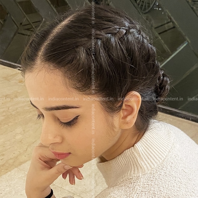 Buy Sport These Holiday Hairstyles For Short Hair Pictures Images