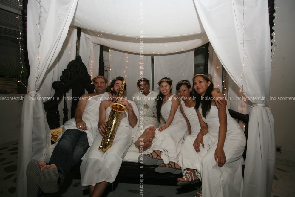 Buy Restaurateur Ad Singh Pictures Images Photos By Jyoti Kapoor Entertainment Pictures 7,336 likes · 1,400 talking about this. indiacontent
