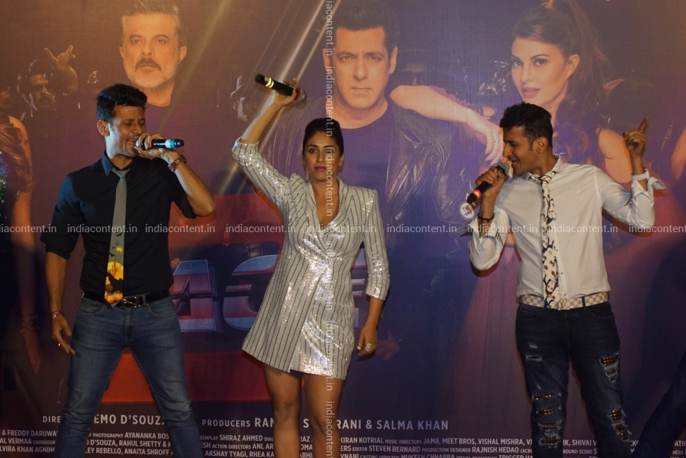 Buy Mumbai Singers Neha Bhasin And Meet Bros Performing On Stage During The Song Launch Allah Duhai Hai Of Upcoming Film Race 3 In Mumbai On June 1 2018 Photo Ians Pictures Race 3 song download mr jatt. india content