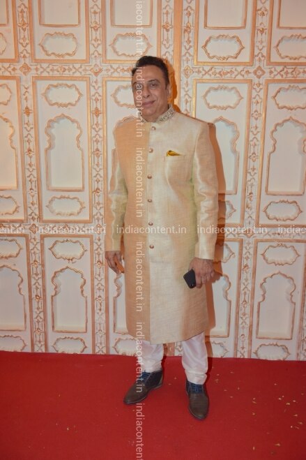 Buy Mumbai Filmmaker Aly Morani During The Nikah Wedding Of Ul Mulk Holdings Chairman Shaji Ul Mulks Son Adnan Ul Mulk And Nida Farooqui In Mumbai On June 29 2018 Photo Ians He is a brother of karim morani karim morani who was.