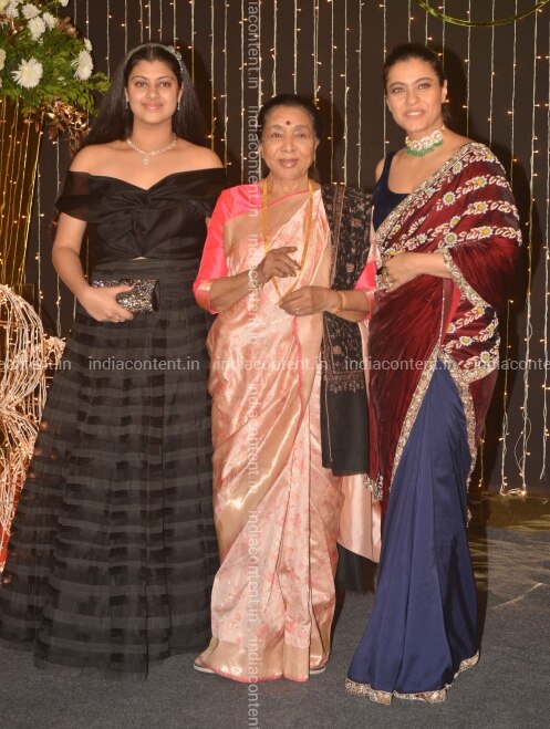 Buy Kajol And Asha Bhosle At Priyanka Chopra And Nick Jonas S Reception Pictures Images Photos By Milind Shelte Entertainment Pictures Priyanka chopra at mumbai airport. asha bhosle at priyanka chopra
