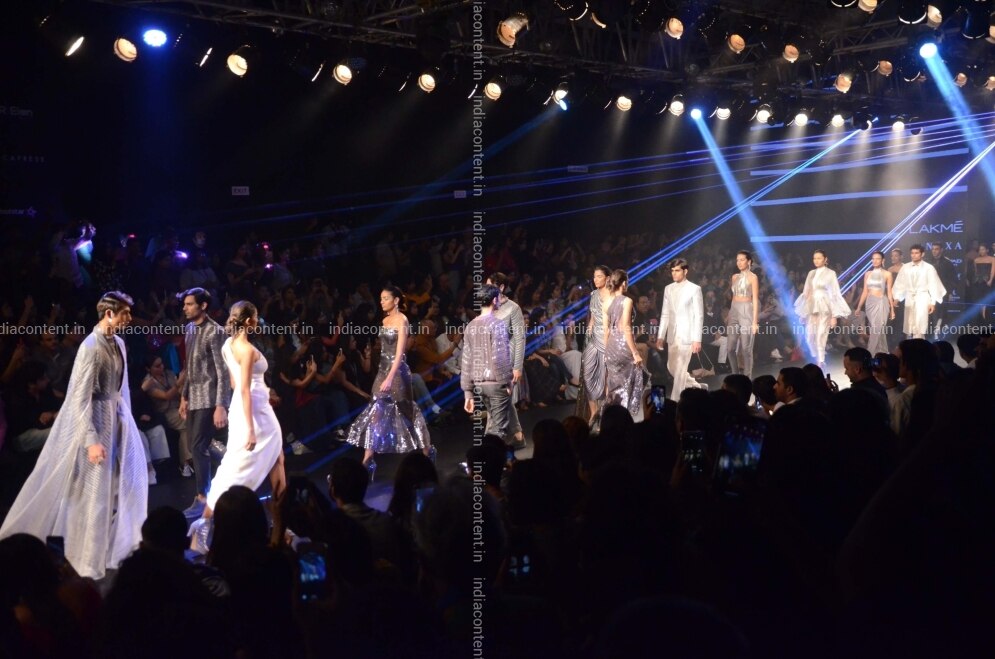 Buy Mumbai Models Walk The Ramp For Fashion Designer Amit Aggarwal At The Lakme Fashion Week Winter Festive 2018 In Mumbai On Aug 24 2018 Photo Ians Pictures Images Photos By Ians Others Pictures At a brand event in mumbai, actress sonali bendre was seen in a maxi gown by amit aggarwal.