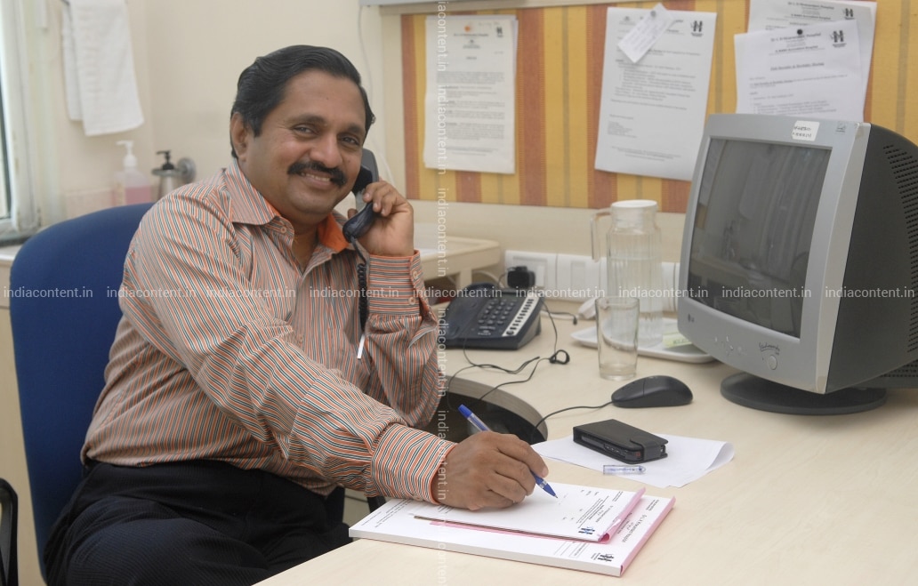 Buy Dr Harish Shetty Pictures Images Photos By Mandar Deodhar Archival Pictures Watch our collection of videos about dr harish shetty psychiatrist and films from india and around.