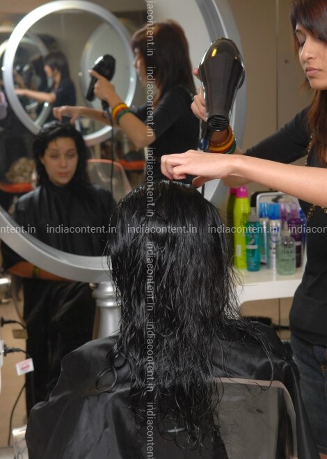 Buy Juice Hair Saloon Pictures Images Photos By Mandar Deodhar Archival Pictures Apart from everything hair, they also do upper lip, threading and waxing. india content