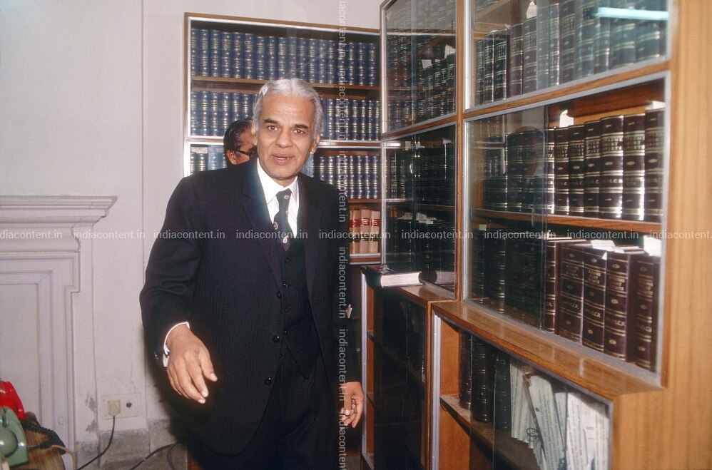 659-es-venkataramaiah-chief-justice-of-i