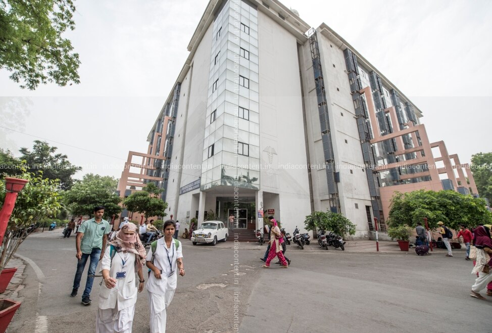 Buy King Medical University Pictures, Images, Photos By Maneesh