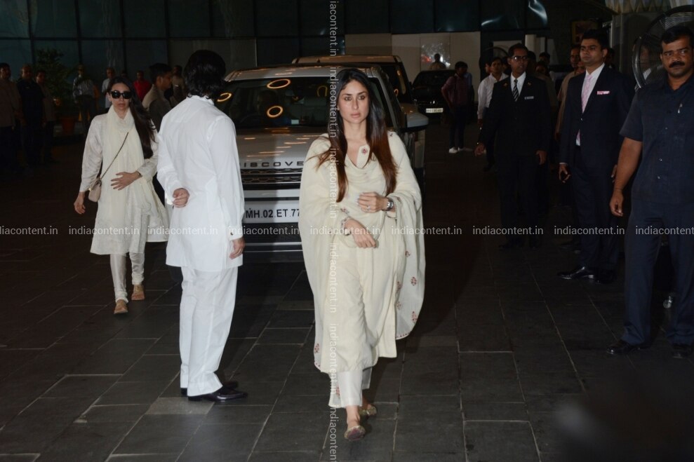 Buy Mumbai Director Boney Kapoors Mother Nirmal Kapoor At A Prayer Meet Organised For Krishna Raj Kapoor Wife Of Late Legendary Actor Raj Kapoor In Mumbai On Oct 4 2018 Photo Ians Arjun kapoor's 'dadi' nirmal kapoor threatens and bribes him on his birthday to get married soon. buy mumbai director boney kapoors