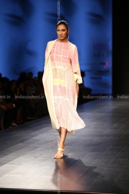 Buy New Delhi A Model Showcase Creations Of Designer Pallavi Singh During Lotus Make Up India Fashion Week Spring Summer 2019 In New Delhi On Oct 11 2018 Photo Amlan Paliwal Ians Read writing from pallavi singh on medium.