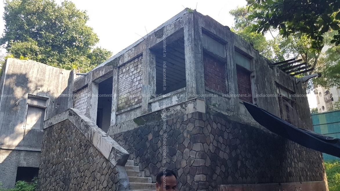 Buy Actor Dilip Kumars Iconic Pali Hill Bungalow No 16 In Mumbais Bandra Pictures Images Photos By Ians Others Pictures Book online, pay at the hotels near pali hill, mumbai.