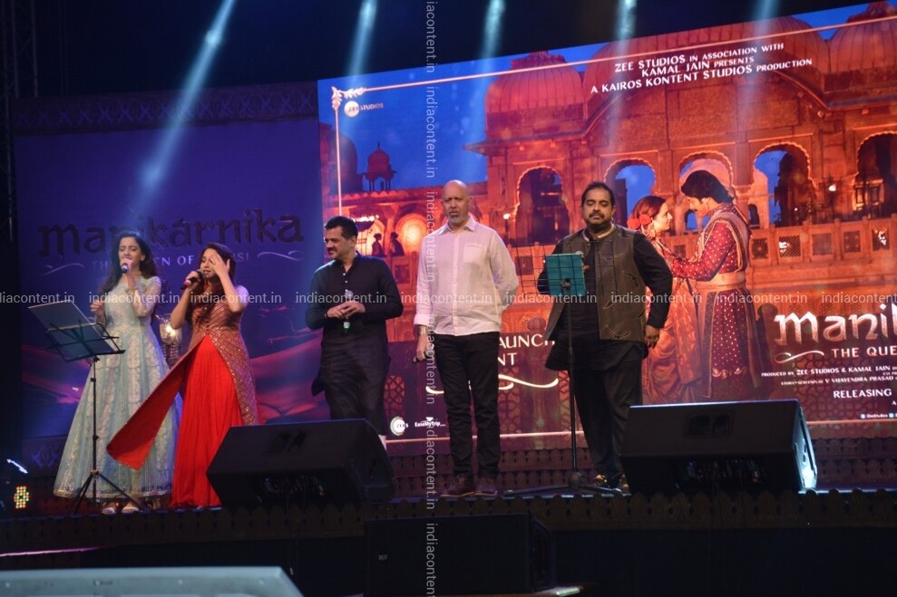 Buy Mumbai Shankar Ehsaan Loy At The Music Launch Of Upcoming Film Manikarnika The Queen Of Jhansi In Mumbai On Jan 9 2019 Photo Ians Pictures Images Photos By Ians Entertainment Pictures Explore @shankarehsanloy twitter profile and download videos and photos shankar ehsaan loy is a musical trio consisting of @shankar_live, @ehsaannoorani and @loy_mendonsa. indiacontent