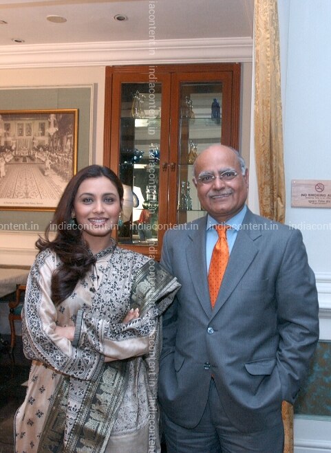 Buy Rani Mukherjee Pictures Images Photos By Bhaskar Paul News Pictures Surveen chawla shared a picture where she is seen dancing with her husband akshay thakker romantically. buy rani mukherjee pictures images