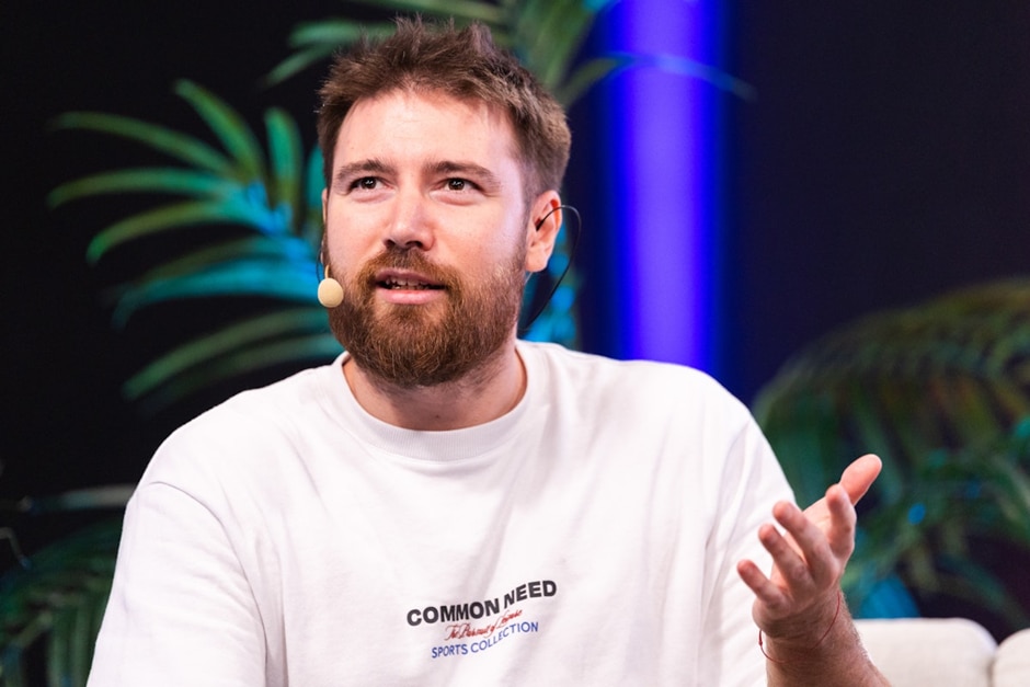 Caster Rages and Leaves Mid-Game Due to Frustration