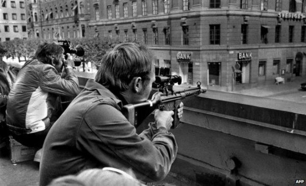 _69416036_policesnipers_afp (1)