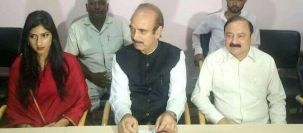 aditi singh raebareli with gulam nabi aazad