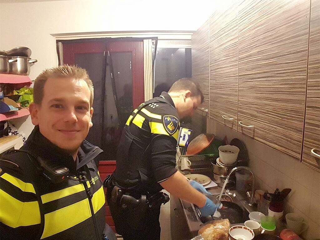 dutch-cops-1024