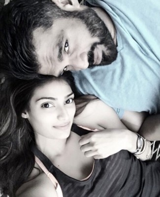 suniel-shetty-athiya_040816060509