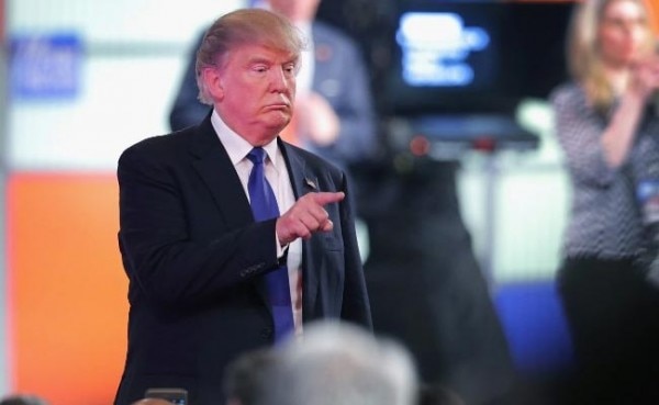 डोनाल्ड ट्रम्प ने पाकिस्तान को धमकाया 