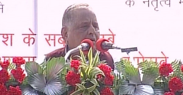 एक्सप्रेसवे उद्घाटन के मौके पर मुलायम सिंह यादव