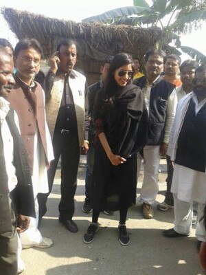 चुनाव प्रचार के दौरान अदिति सिंह