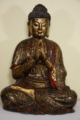 वज्रासन में बुद्ध