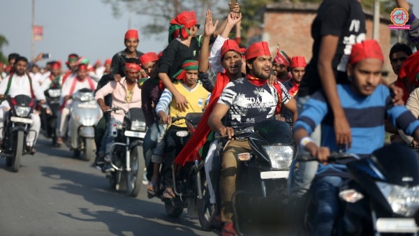 सपा की बाइक रैली