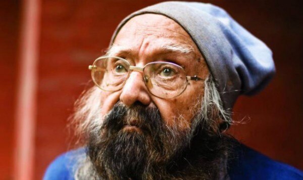 खुशवंत सिंह.