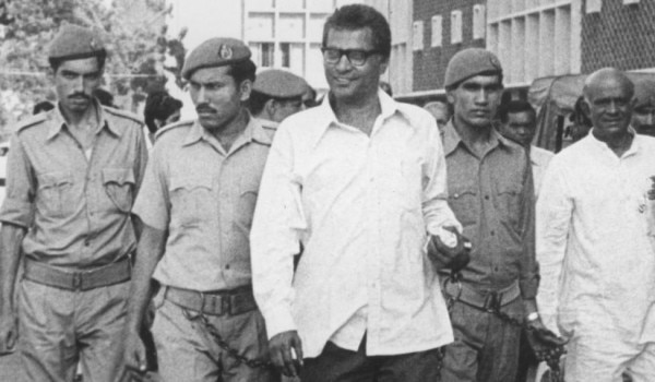 49-George-Fernandes.jpg.image.975.568